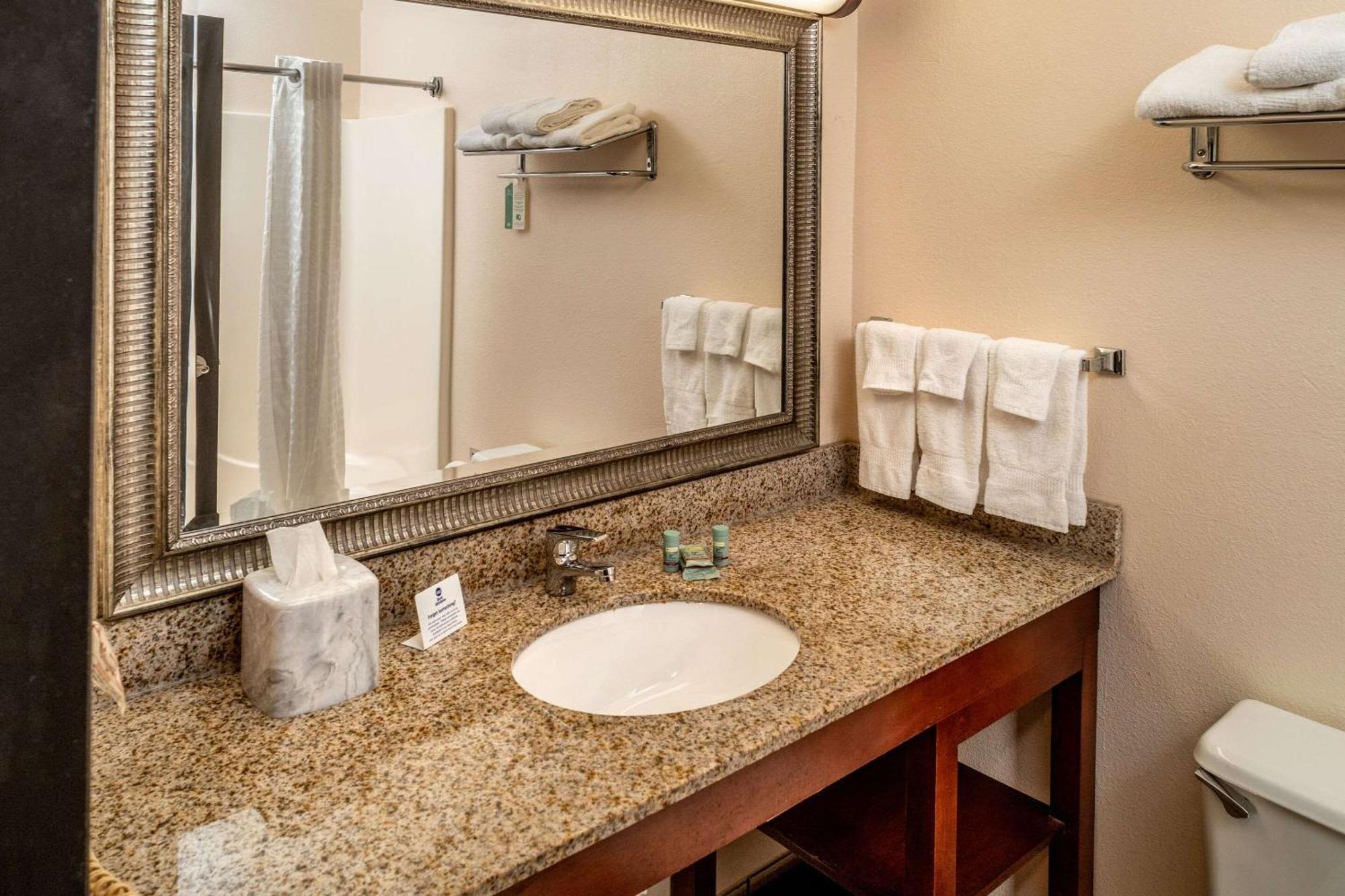 Rodeway Inn Barboursville Εξωτερικό φωτογραφία