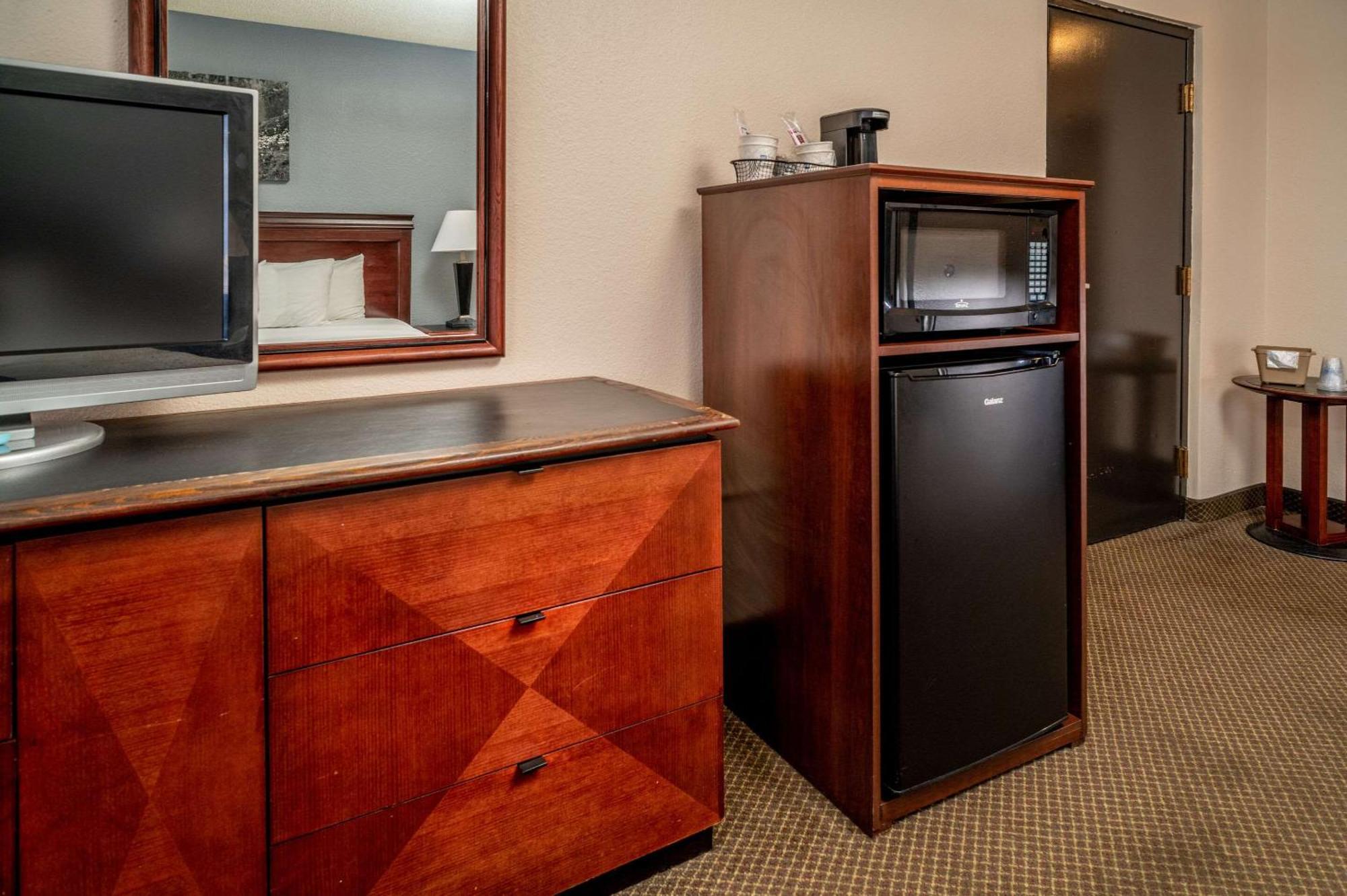 Rodeway Inn Barboursville Εξωτερικό φωτογραφία