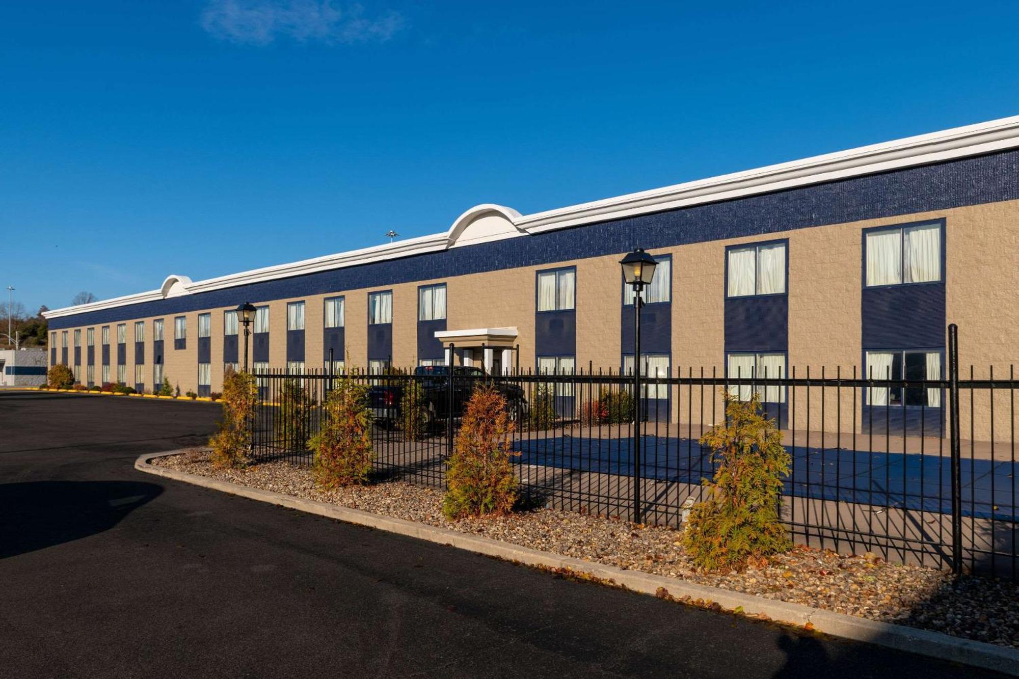 Rodeway Inn Barboursville Εξωτερικό φωτογραφία